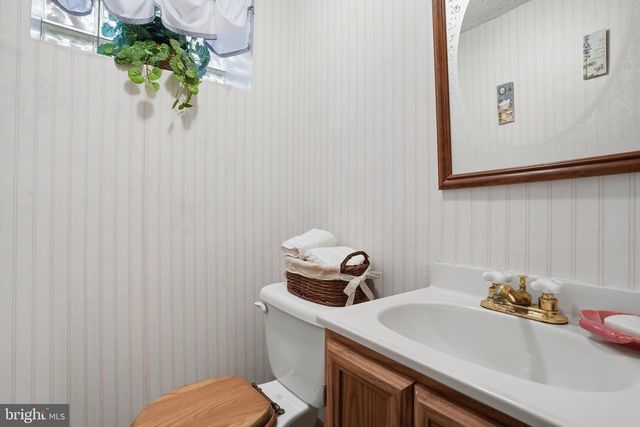 1027 GRIFFITH ST, Philadelphia, PA 19111