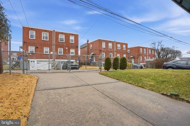 1027 GRIFFITH ST, Philadelphia, PA 19111