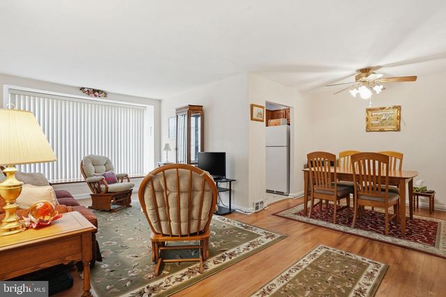 1027 GRIFFITH ST, Philadelphia, PA 19111