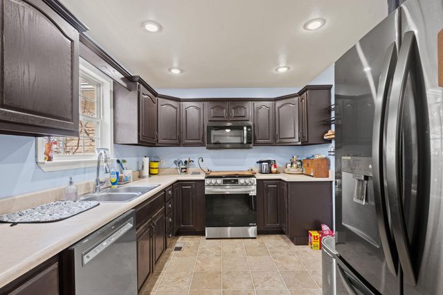 160 Pine Ridge Drive, Dayton, TN 37321