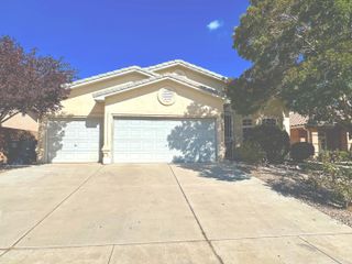 1116 Santander Street SW, Albuquerque, NM 87121