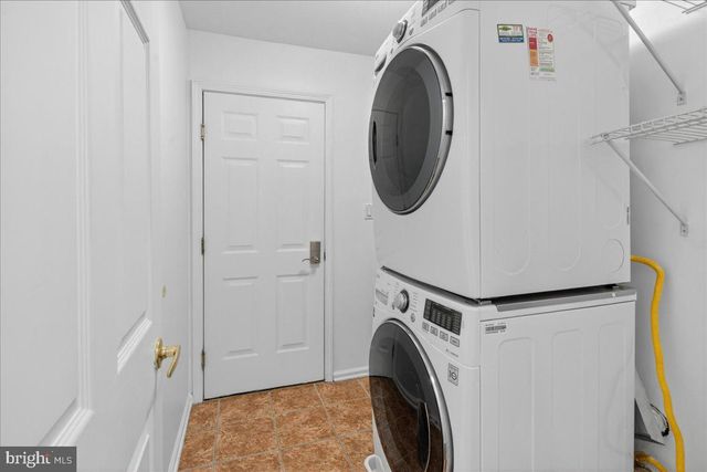 229 COLT ST, Pennington, NJ 08534