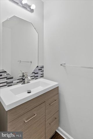 229 COLT ST, Pennington, NJ 08534