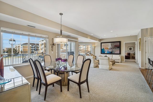 2220 Founders Drive 107, Northbrook, IL 60062