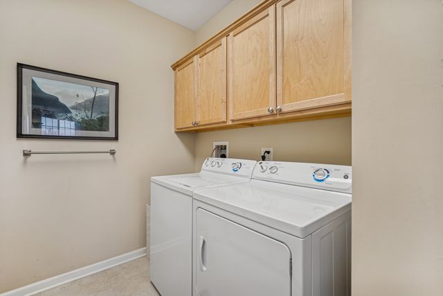 2220 Founders Drive 107, Northbrook, IL 60062