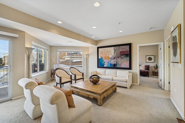 2220 Founders Drive 107, Northbrook, IL 60062