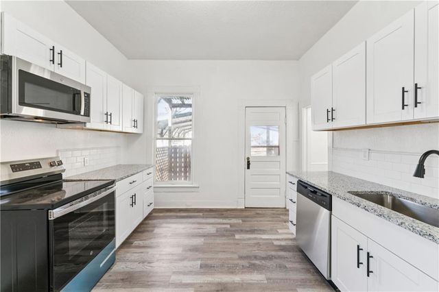 426 Benton Avenue, Excelsior Springs, MO 64024