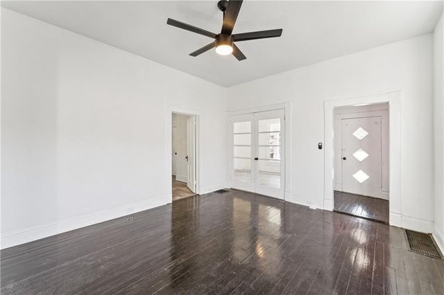 426 Benton Avenue, Excelsior Springs, MO 64024