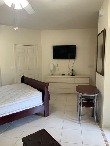 8906 Sandshot Court B, Port St. Lucie, FL 34986