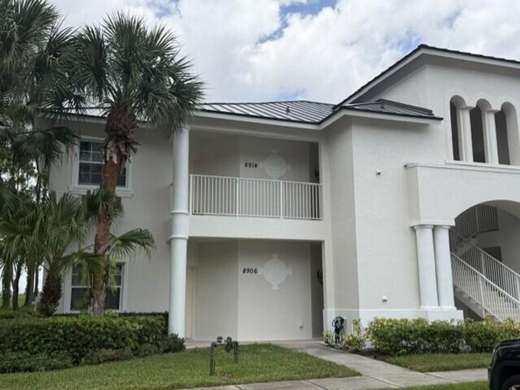 8906 Sandshot Court B, Port St. Lucie, FL 34986