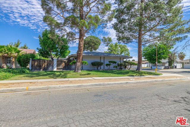 37935 26th Street, Palmdale, CA 93550