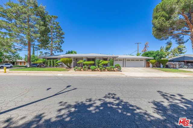 37935 26th Street, Palmdale, CA 93550