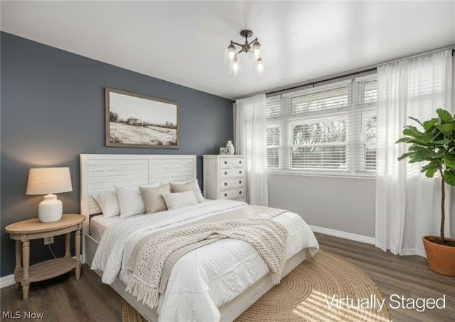 5849 Woolman Court 19, Parma, OH 44130