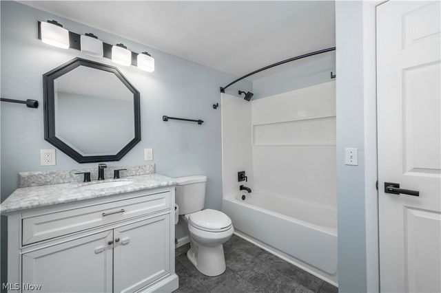 5849 Woolman Court 19, Parma, OH 44130