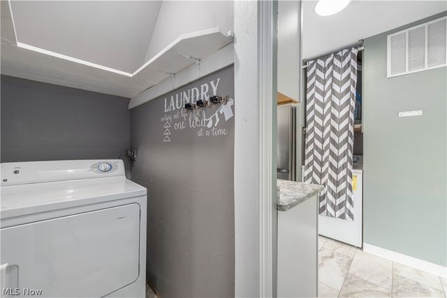 5849 Woolman Court 19, Parma, OH 44130