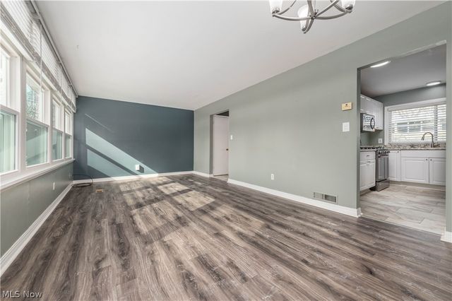 5849 Woolman Court 19, Parma, OH 44130