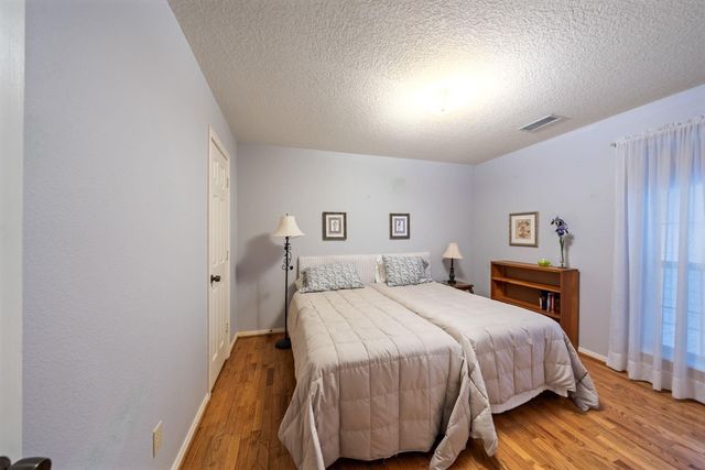 4949 Pleasure Lake Lane Drive, Willis, TX 77318