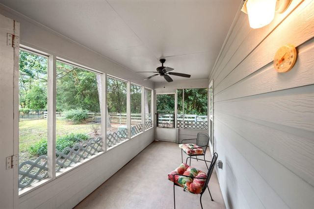 4949 Pleasure Lake Lane Drive, Willis, TX 77318