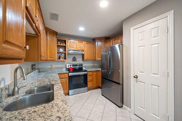 4949 Pleasure Lake Lane Drive, Willis, TX 77318