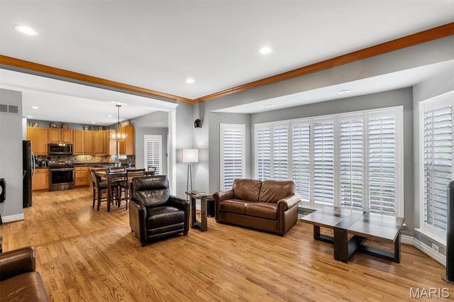 12315 Rule Hill Court, Maryland Heights, MO 63043