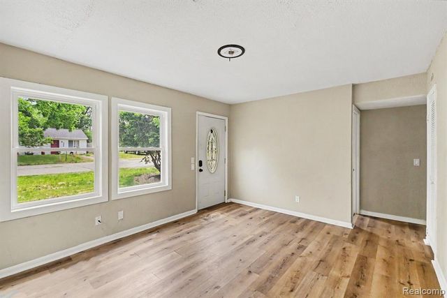 3235 Young Avenue, Lansing, MI 48906