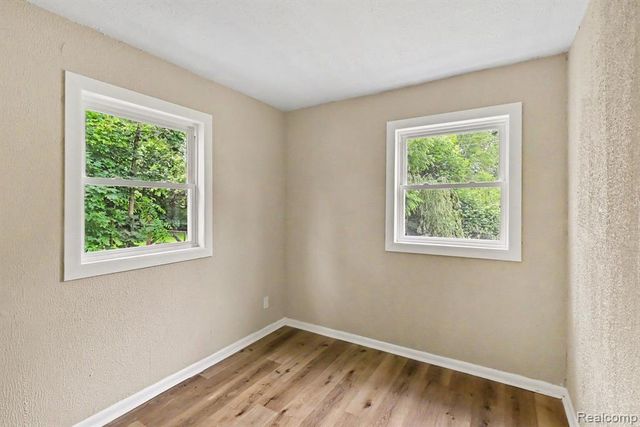 3235 Young Avenue, Lansing, MI 48906