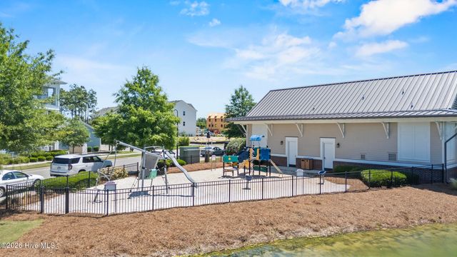 3334 Oyster Tabby Drive, Wilmington, NC 28412