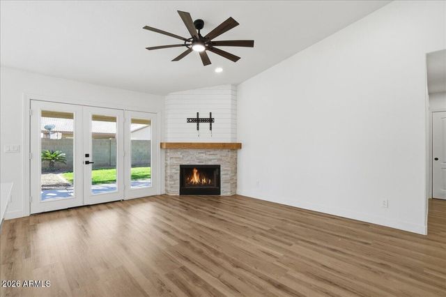 3743 W SHANNON Street, Chandler, AZ 85226