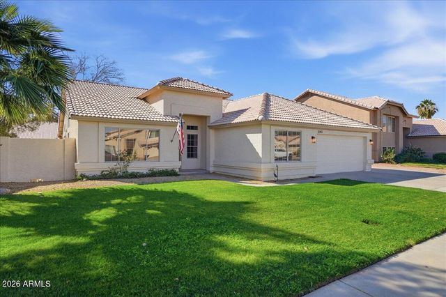 3743 W SHANNON Street, Chandler, AZ 85226