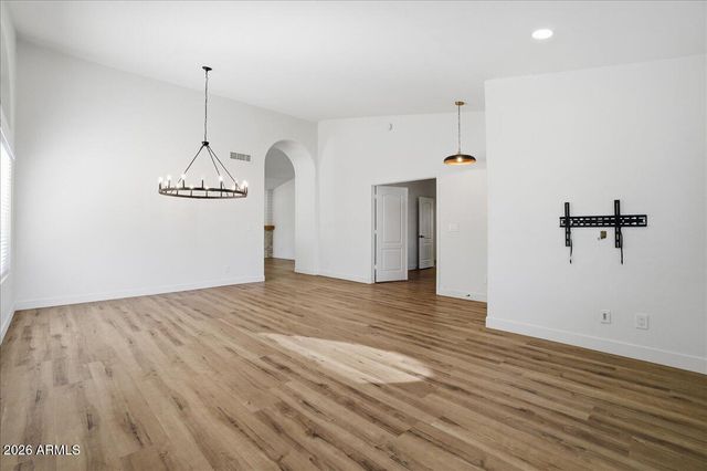 3743 W SHANNON Street, Chandler, AZ 85226