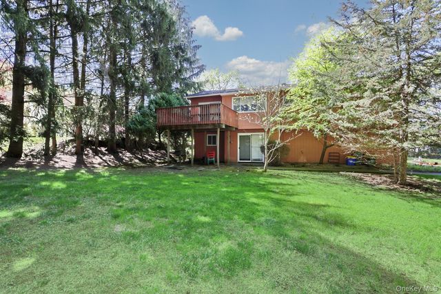 4 Crabapple Court, Monsey, NY 10952