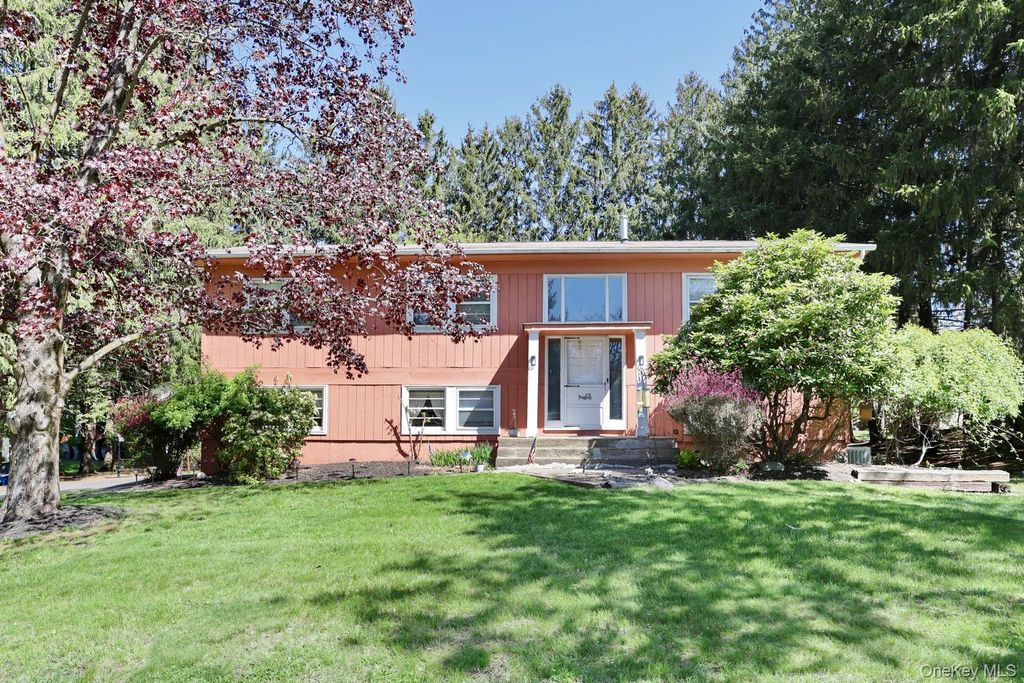 4 Crabapple Court, Monsey, NY 10952