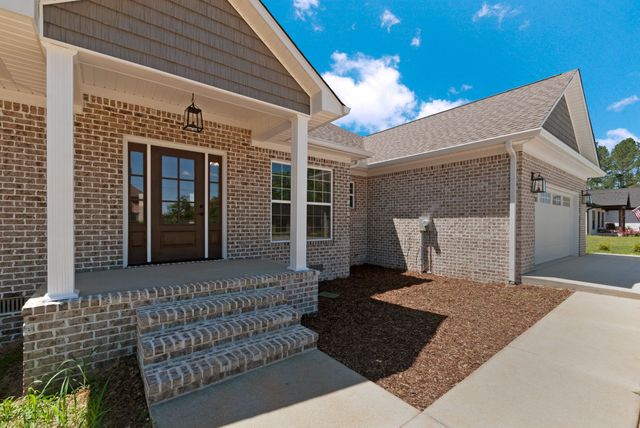 109 Fairway Dr, Lawrenceburg, TN 38464