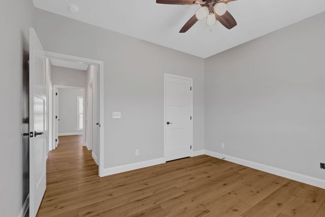 109 Fairway Dr, Lawrenceburg, TN 38464