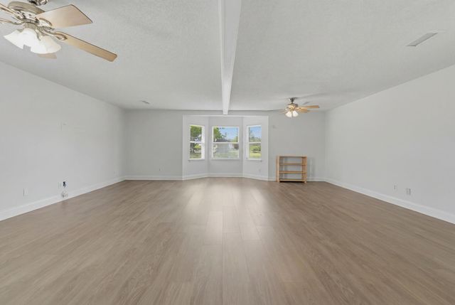1469 Wren Road, Saint Stephen, SC 29479