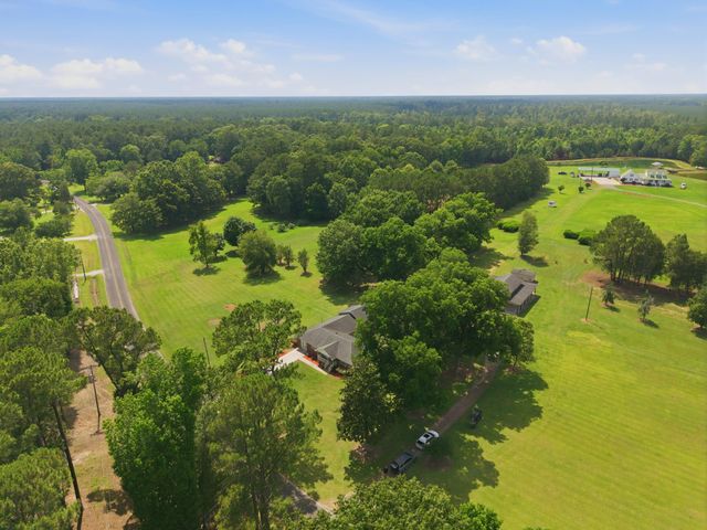1469 Wren Road, Saint Stephen, SC 29479
