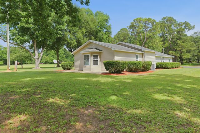 1469 Wren Road, Saint Stephen, SC 29479