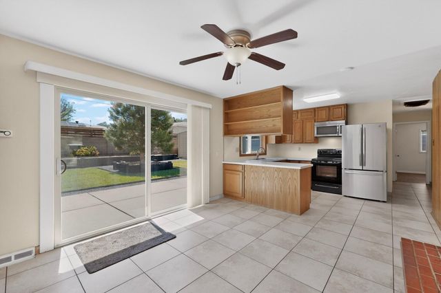 3560 Colorado Street NE, Albuquerque, NM 87110