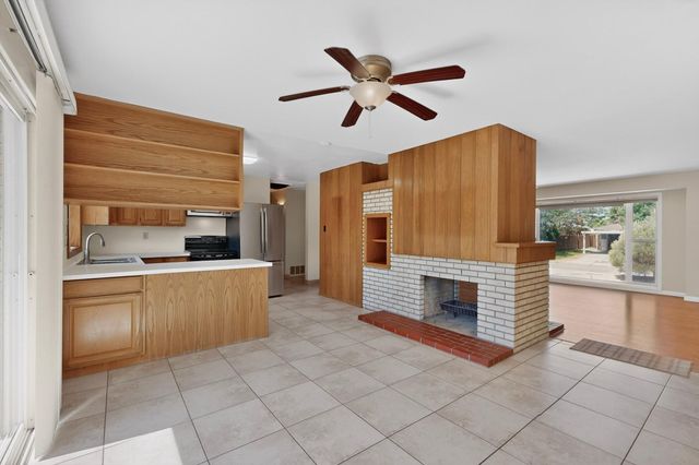 3560 Colorado Street NE, Albuquerque, NM 87110
