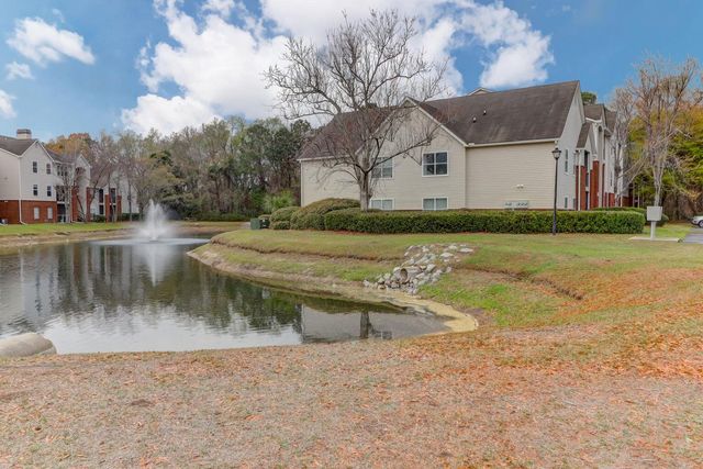 2011 N Highway 17 2000i, Mount Pleasant, SC 29466