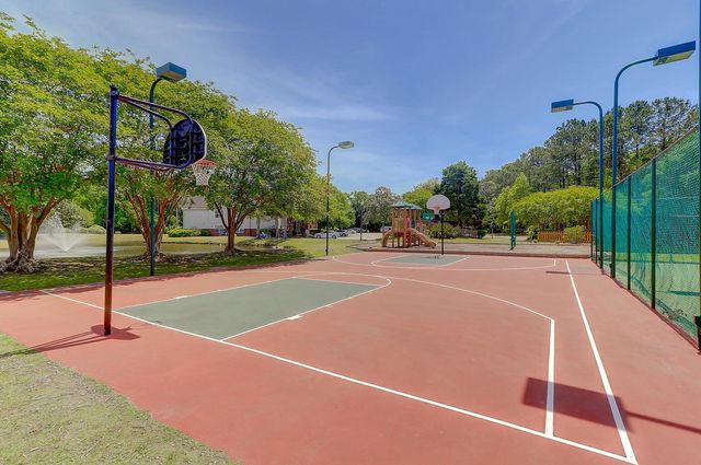 2011 N Highway 17 2000i, Mount Pleasant, SC 29466