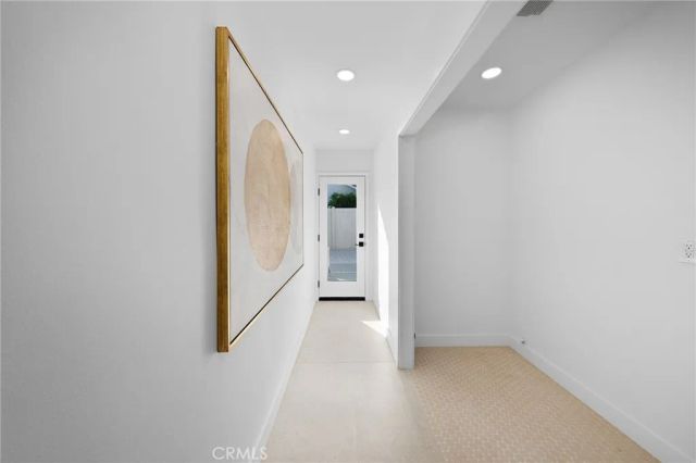 1975 E Mark Leslie, Palm Springs, CA 92264