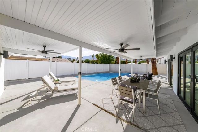 1975 E Mark Leslie, Palm Springs, CA 92264