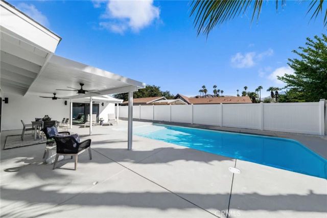 1975 E Mark Leslie, Palm Springs, CA 92264