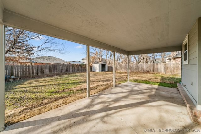 7710 N 132nd East Avenue, Owasso, OK 74055