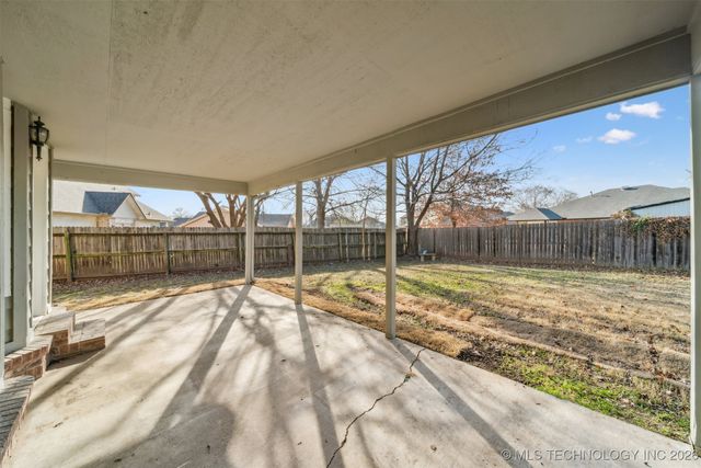 7710 N 132nd East Avenue, Owasso, OK 74055