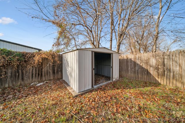 7710 N 132nd East Avenue, Owasso, OK 74055