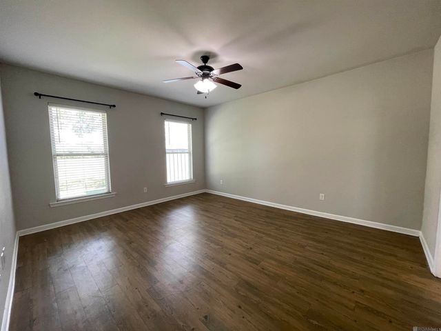 42568 Baystone Ave, Prairieville, LA 70769