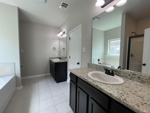 42568 Baystone Ave, Prairieville, LA 70769