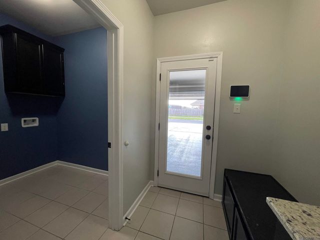 42568 Baystone Ave, Prairieville, LA 70769